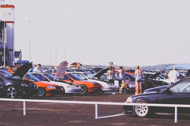 Motoryzacyjne Q&A: Najczęstsze pytania na panelach dyskusyjnych